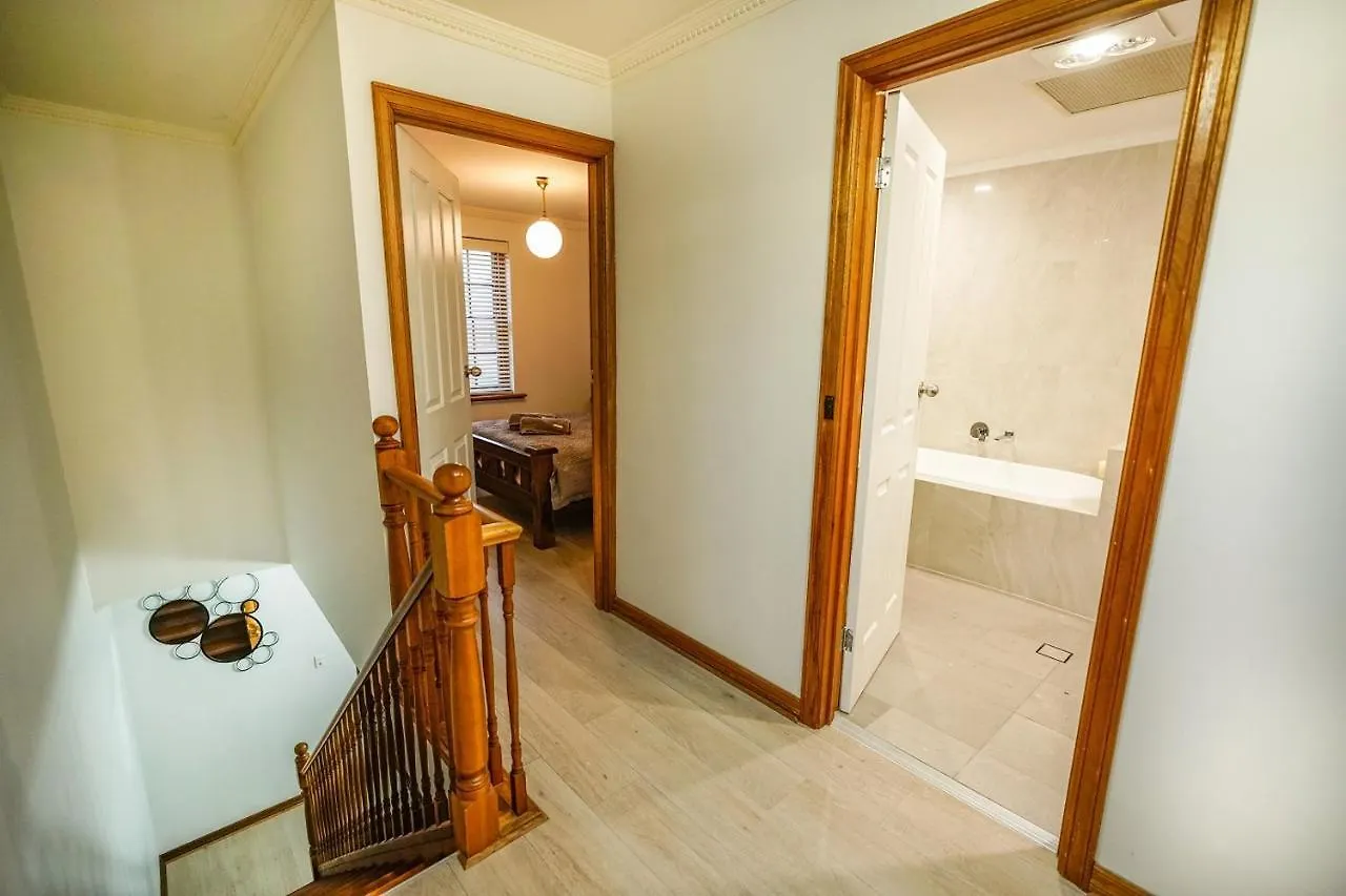 Adelaide Style Accommodation-Getaway In North Adelaide- Close To City אוסטרליה